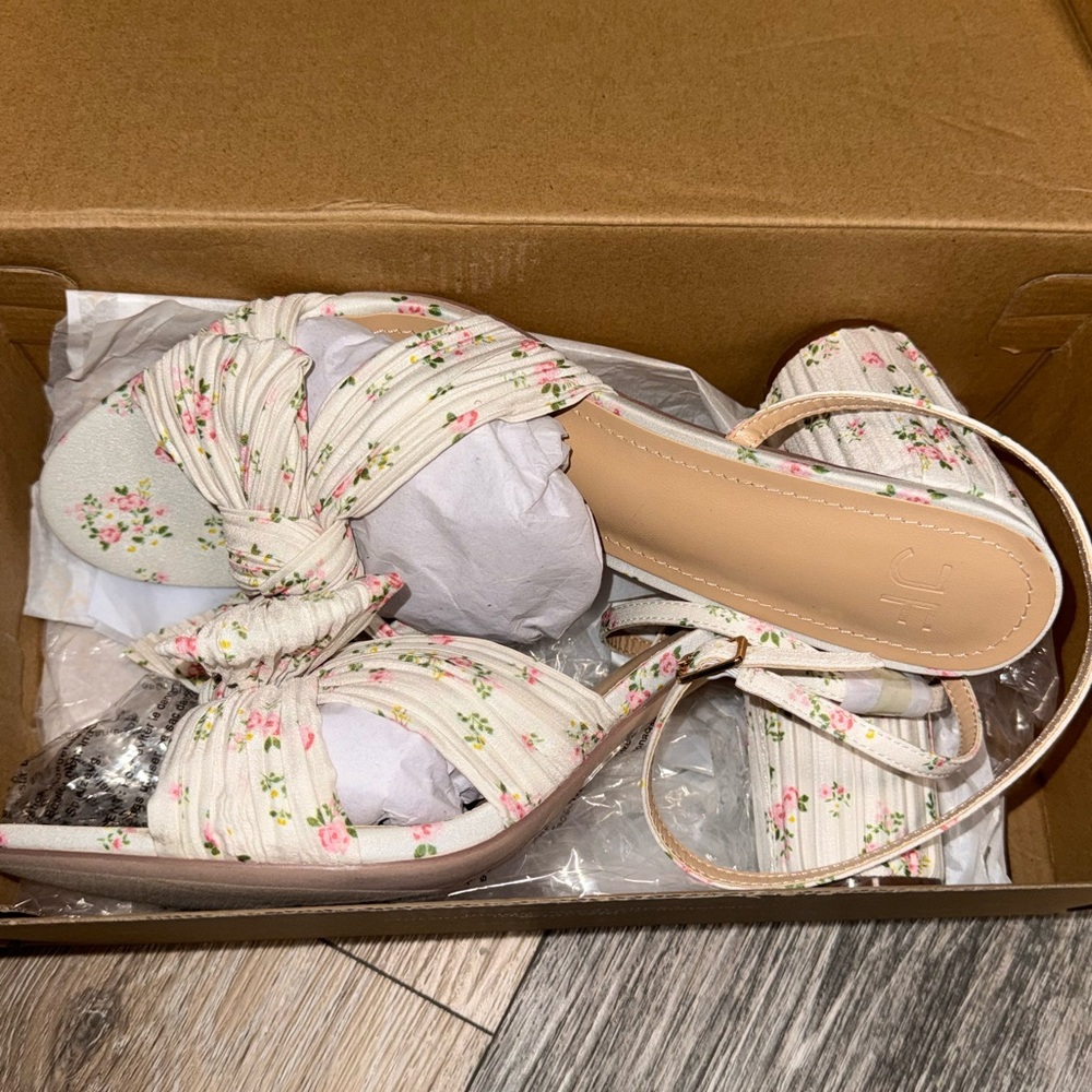 Floral Chiffon Block Heels - Picture 4 of 9